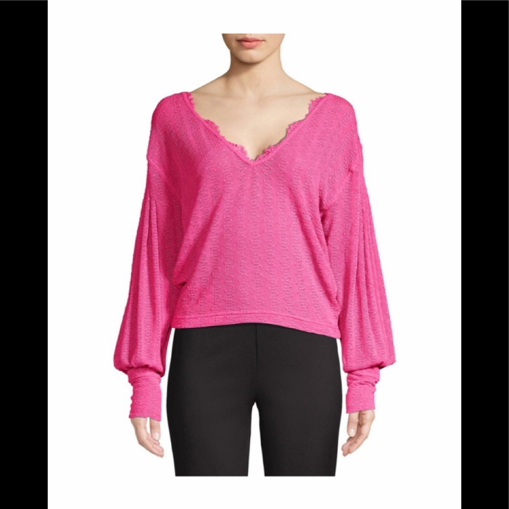 🆕💖NWT Free People pink top💖 V neck